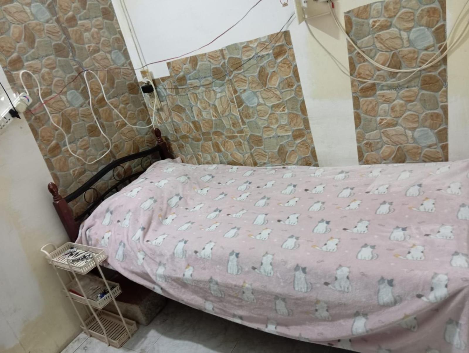 Single Sharjah